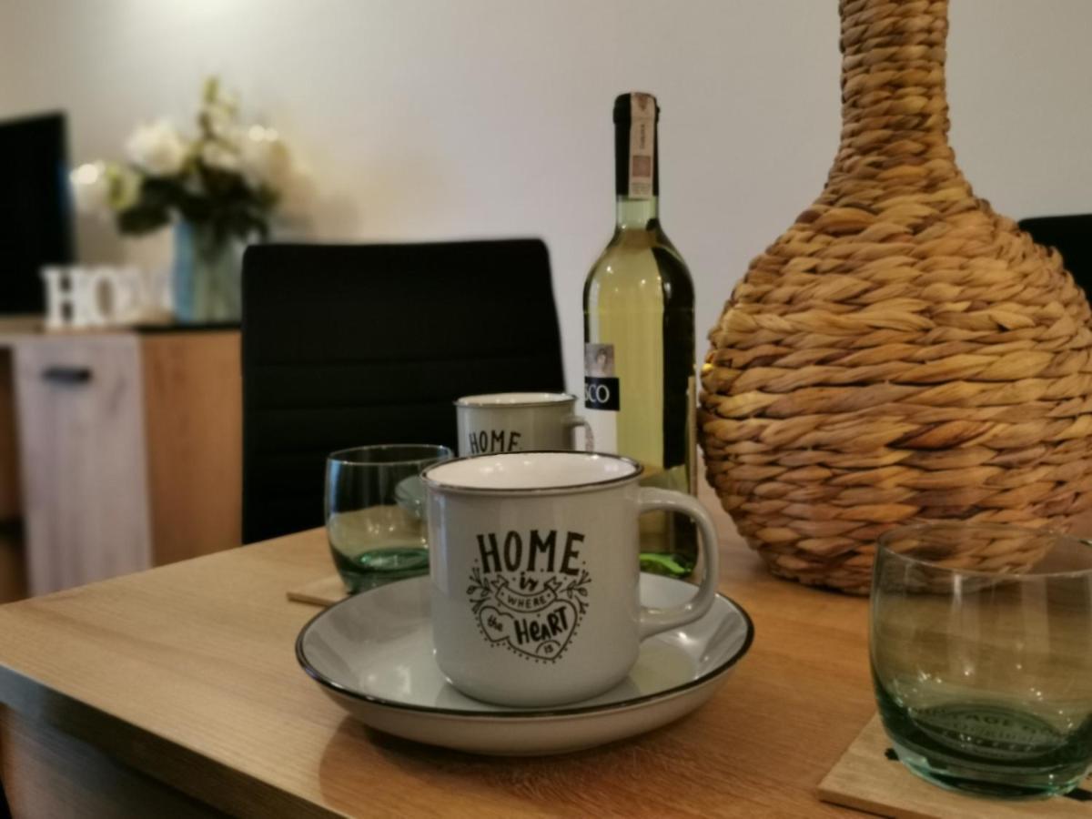 Apartament Kolobrzeg Port Welcome Home Eksteriør billede